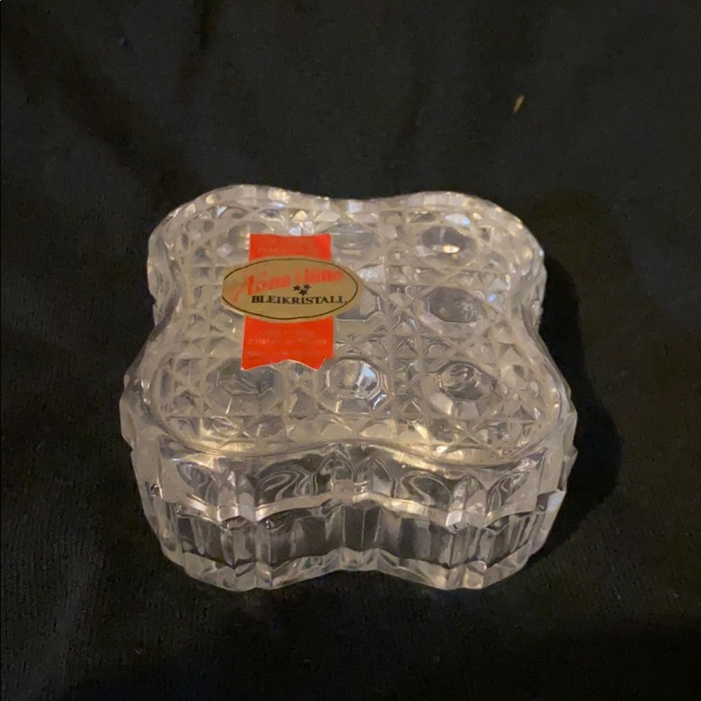 Anna Hütte Crystal trinket box